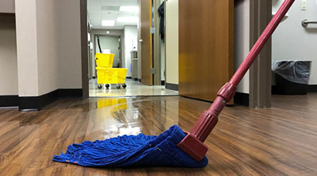 detailed office cleaning services