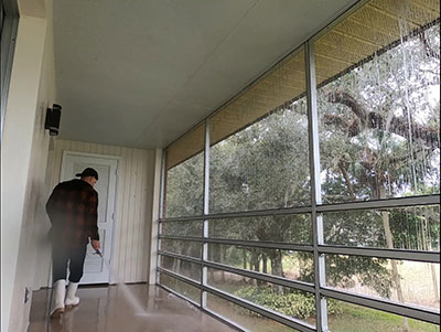 Screened Porch Cleaning